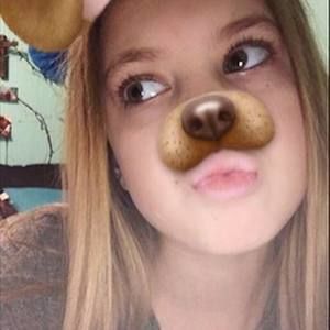 Meet your Posher, Alexis